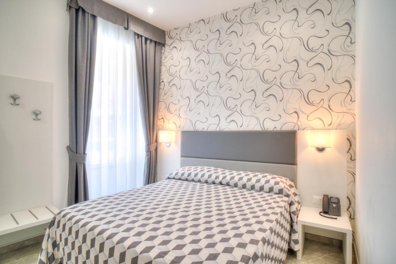 Hotel Porto Di Roma Civitavecchia Exterior foto